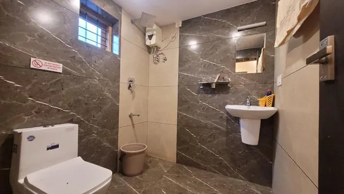 Newcastle Holidays & Resorts 5 Bhk Entire Property With Kitchen 15 Guests Near Munnar Idukki Vila