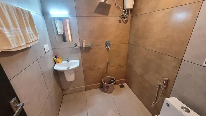 Vila Newcastle Holidays & Resorts 5 Bhk Entire Property With Kitchen 15 Guests Near Munnar Idukki