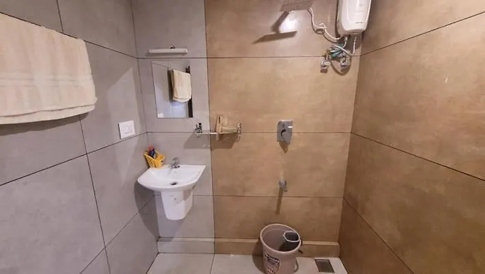 Newcastle Holidays & Resorts 5 Bhk Entire Property With Kitchen 15 Guests Near Munnar Idukki Vila