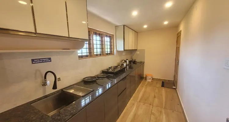 Newcastle Holidays & Resorts 5 Bhk Entire Property With Kitchen 15 Guests Near Munnar Idukki Vila