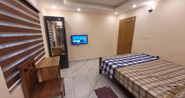 Newcastle Holidays & Resorts 5 Bhk Entire Property With Kitchen 15 Guests Near Munnar Idukki Vila